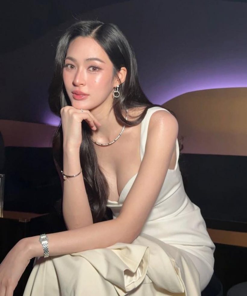 ซุปตาร์ฮ่องกงยุค90 โพสต์อวดลายเซ็นต์จากนางเอกไทยคนสวย