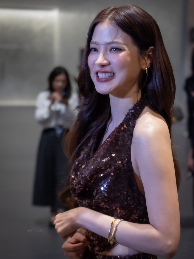 พีคจัด! ใบเฟิร์นเผยนาทีวิ่งหนีช่อดอกไม้งานแต่ง ฟังเหตุผลแล้วจุกอก!