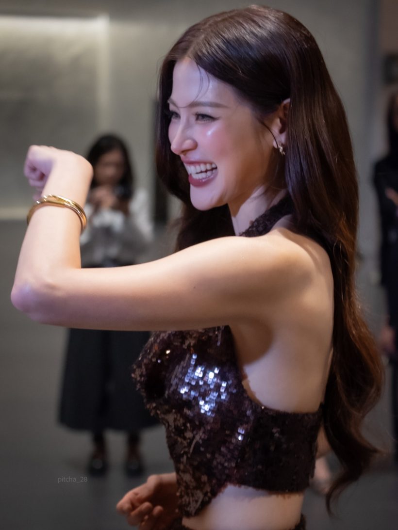 พีคจัด! ใบเฟิร์นเผยนาทีวิ่งหนีช่อดอกไม้งานแต่ง ฟังเหตุผลแล้วจุกอก!