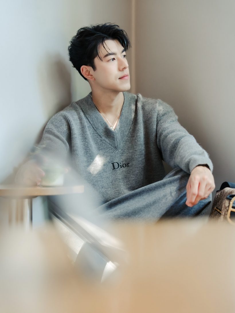 แห่แชร์! ภาพลับแอนโทเนีย กอดหมอนรูปพระเอกดังแน่น