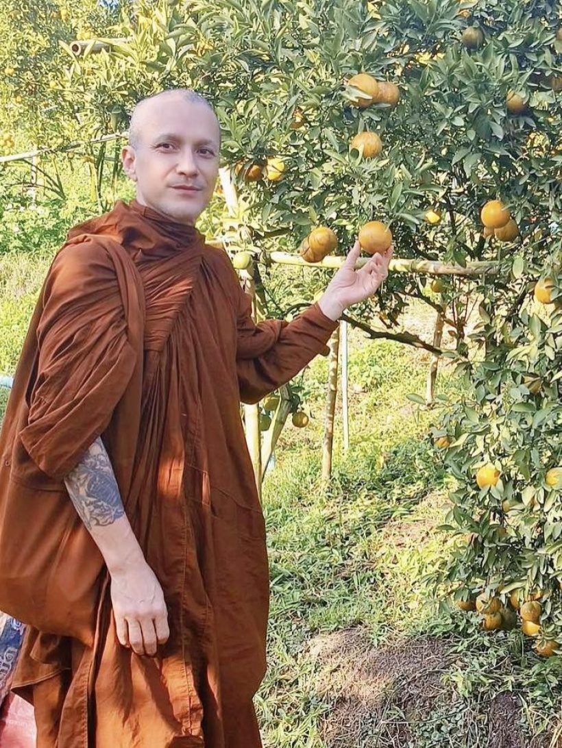 ความจริงมาแล้ว! นักร้องดัง เคลียร์ชัด ปมยังไม่มีกำหนดสึก