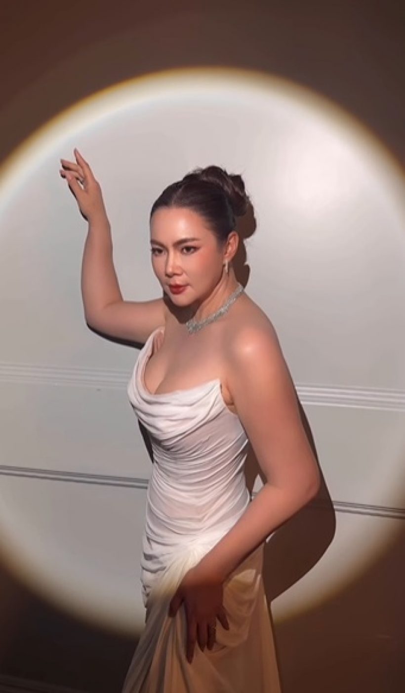 ดาราสาวลูกดก อวดสัดส่วนเป๊ะ 36-22-38 ในวัย 50 ปี