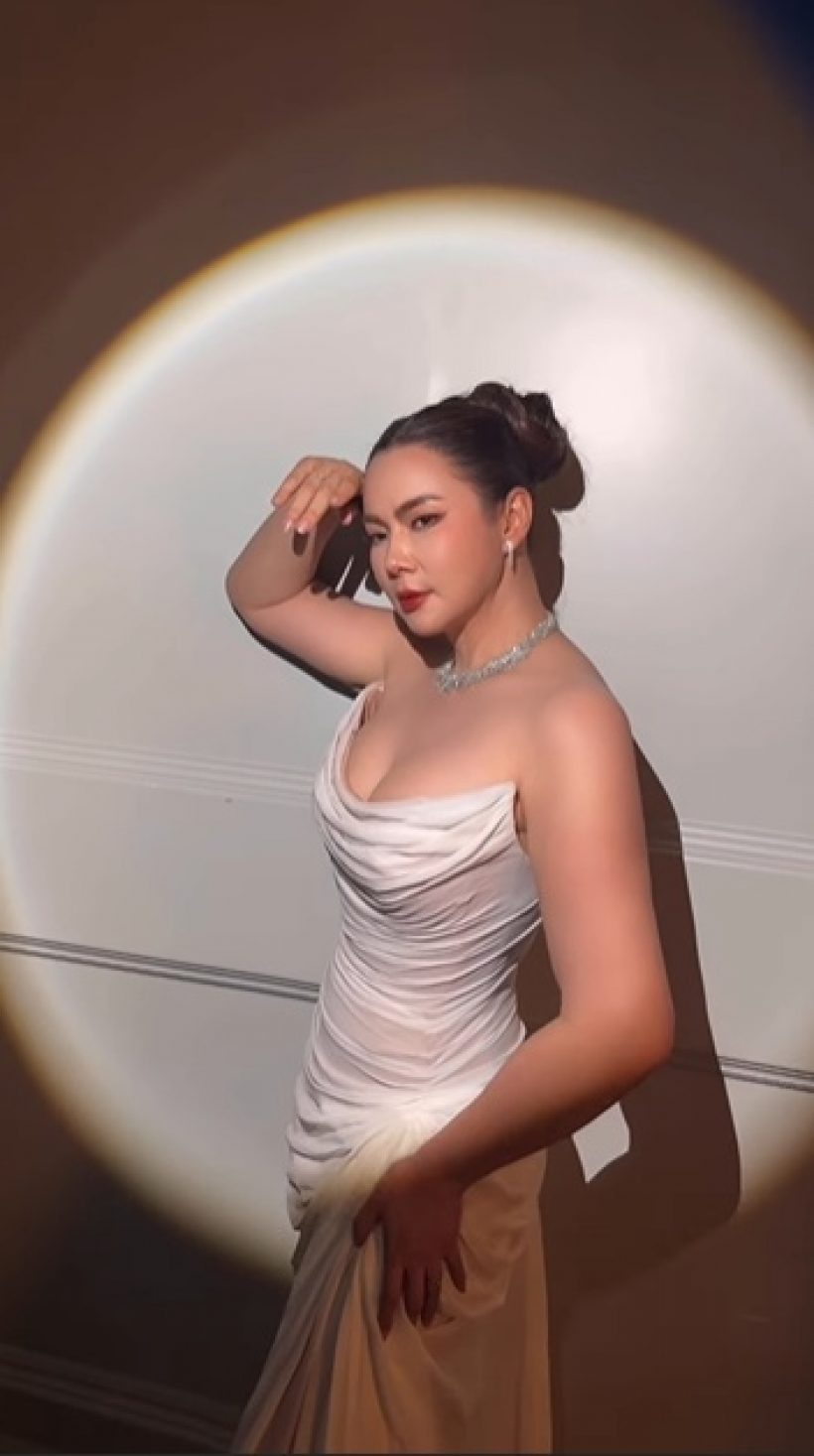 ดาราสาวลูกดก อวดสัดส่วนเป๊ะ 36-22-38 ในวัย 50 ปี