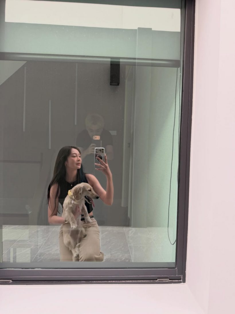 คู่รักคู่นี้ ซื้อบ้านแล้ว ไม่ซีเรียสถ้าคนมองอยู่ก่อนแต่ง