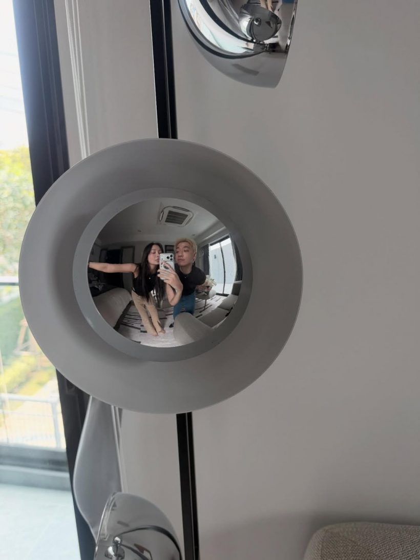 คู่รักคู่นี้ ซื้อบ้านแล้ว ไม่ซีเรียสถ้าคนมองอยู่ก่อนแต่ง