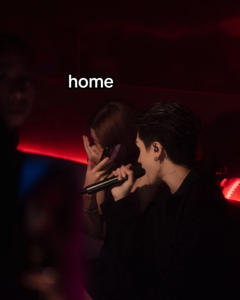 มามุง!! คู่นี้คบกันจริงไหม ฝ่ายชายโพสต์เองแล้ว