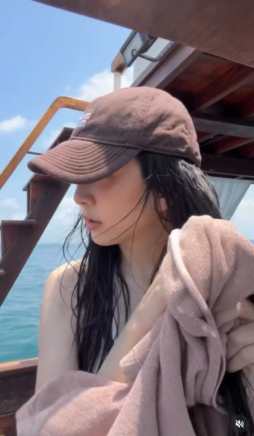 ดาราสาวให้ทะเลฮีลใจ กลับมายิ้มสดใส หลังวิวาห์ล่ม