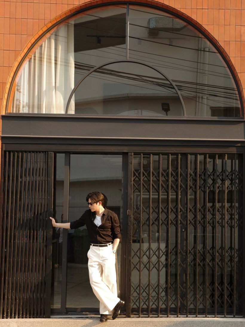 พระเอกดัง อวดโฉมออฟฟิศหรู สวยจนอยากให้คนบนฟ้าเห็น