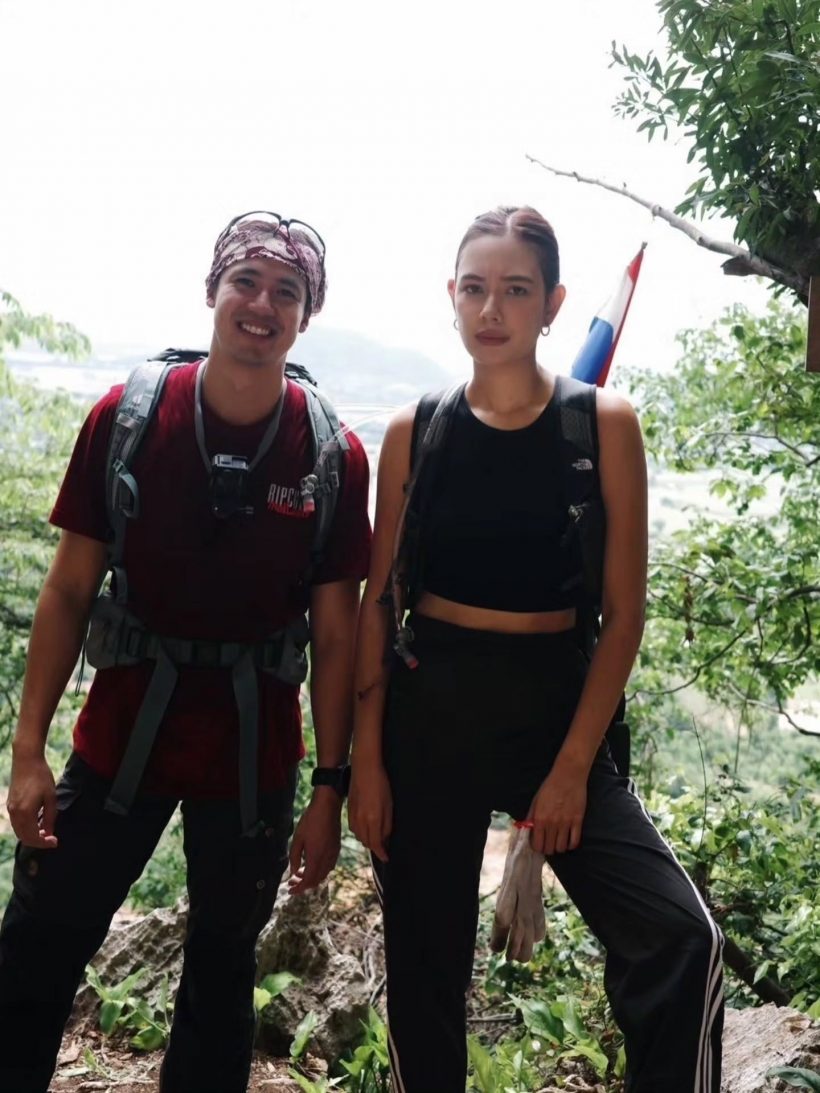 โคตรสุด!เดทแรกนางเอกดัง! ผู้ชายพานั่งกินหมูปิ้งในปั้ม!