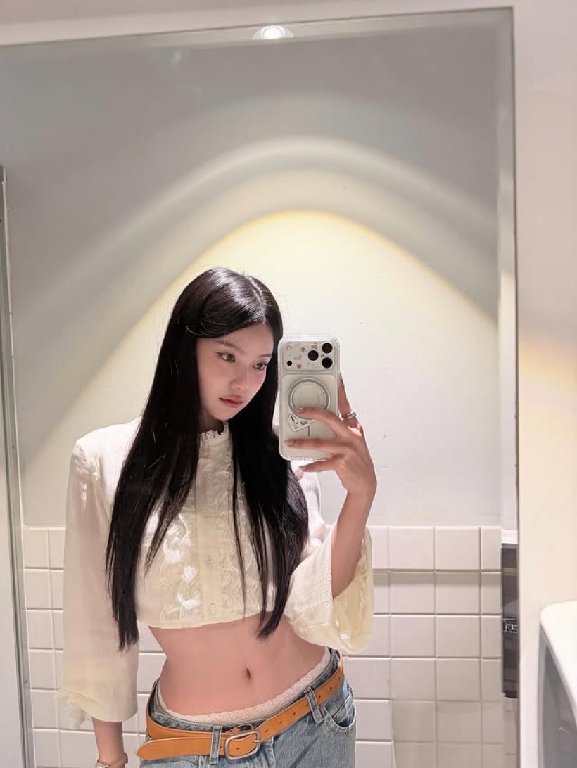 เห็นด้วยมั้ย?ชาวเน็ตยกดาวรุ่งสาวคนนี้มีแววเป็นตัวแทนใบเฟิร์น