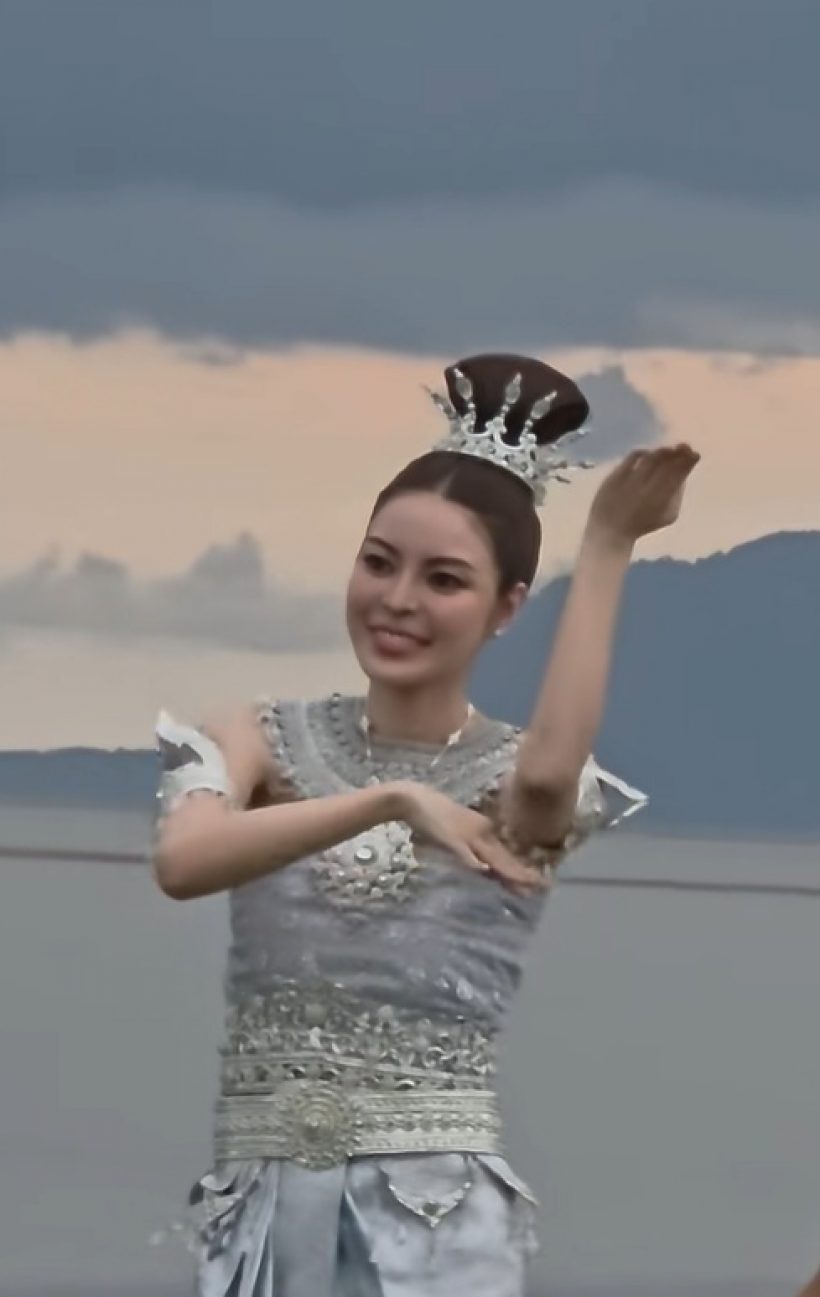 เอวา ปวรวรรณ ทำชาวเน็ตส่ายหัว ช็อตนี้แปลก-ไม่รอด