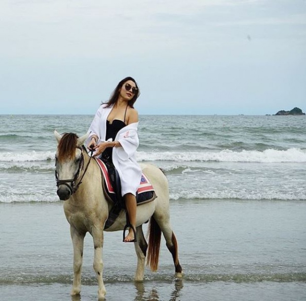 “หยาดทิพย์ ราชปาล” อวดหุ่นแซ่บในชุดว่ายน้ำ บอกเลยเซ็กซี่ขยี้ใจสุดๆ