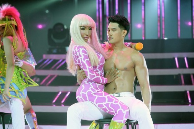 จากสาวเกาหลีเป็นสาวอินเตอร์! “จียอน” จัดเต็มเปลี่ยนหน้าเป็น Nicki Minaj เด้งไฟลุกแซ่บเว่อร์!!