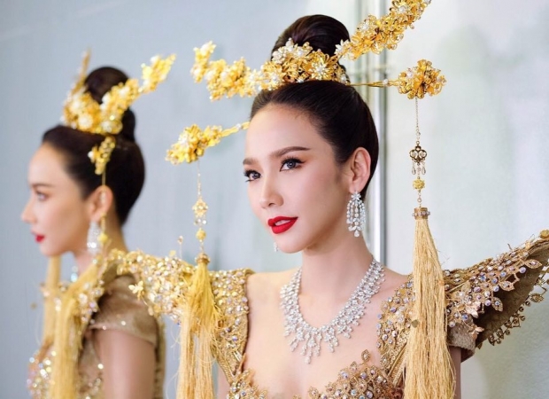 พาชมคลิปซุปตาร์ตัวแม่ของวงการ อั้ม พัชราภา สวยสง่าที่สุดแห่งปี