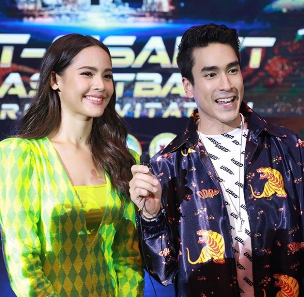 งานคู่ก็มา! “ณเดชน์ - ญาญ่า” ควงคู่เปิดงานศรีสะเกษ  แต่เอ๊ะรูปนี้ “แสดงความเป็นเจ้าของสุด” 