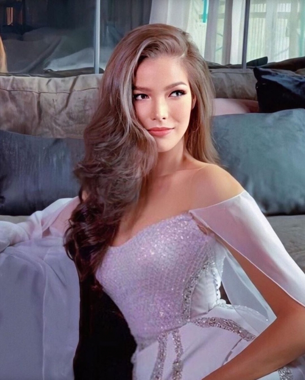 ฟ้าใส สื่อนอกรุมสัมภาษณ์ ขึ้นแท่นตัวเก็งที่1 ลุ้น Miss Universe 2019