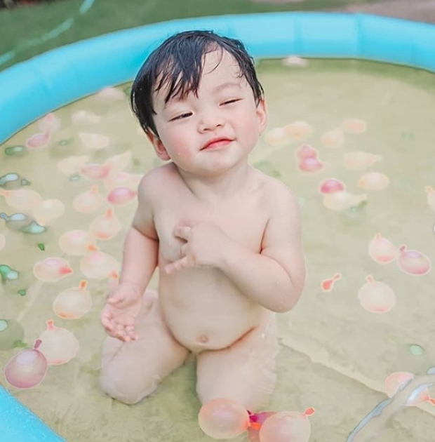 ฟัดชัดๆ! ‘น้องไทก้า’ พูดเก่งแล้ว ไม่ชอบผู้หญิงที่แต่งตัวโป๊ (คลิป)