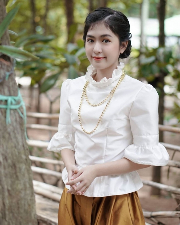 ยิ่งโตยิ่งสวย! น้องอันดา เเต่งชุดไทยรัชการที่ 5 สวยเลอค่าว่าที่นางเอก 