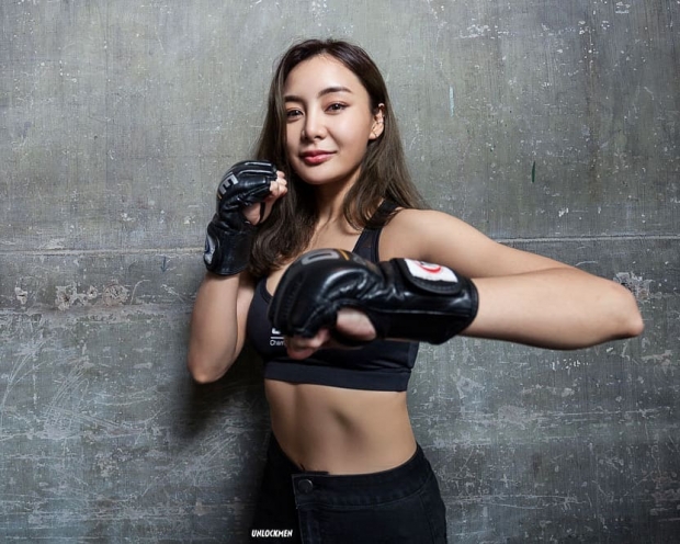 งานนี้ กระแต ว่าไง!? ริกะ นักสู้สาว MMA ท้าชกในสังเวียร 10Fight10