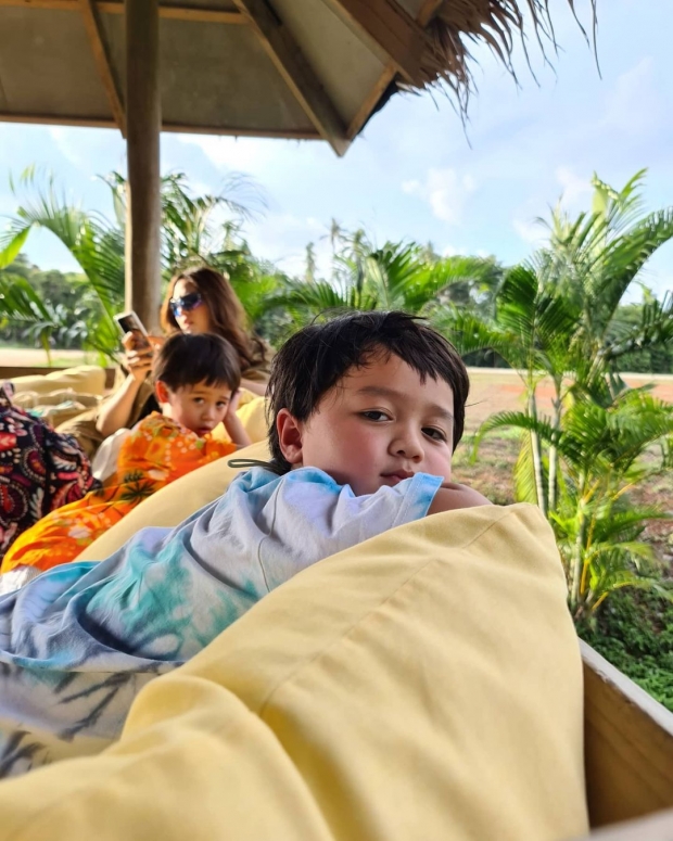 ชาวเน็ตรีวิว พ่อน็อต-น้องพายุ หลังบังเอิญเจอตัวจริง ไม่คิดว่าจะเป็นแบบนี้ 