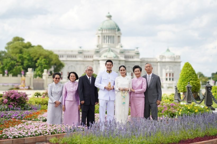 กรมสมเด็จพระเทพฯพระราชทานน้ำสังข์สมรส ให้ดีเจอิฐ กับ ว่าที่ภรรยา