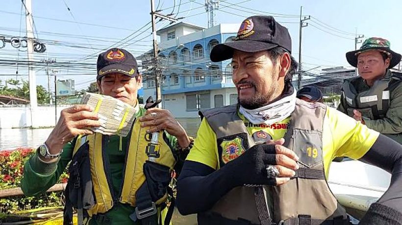 นักแสดงดังน้ำใจงามมอบเงินส่วนตัว1ล้าน ช่วยเหลือน้ำท่วมอุบล