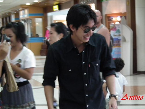 โตโน่