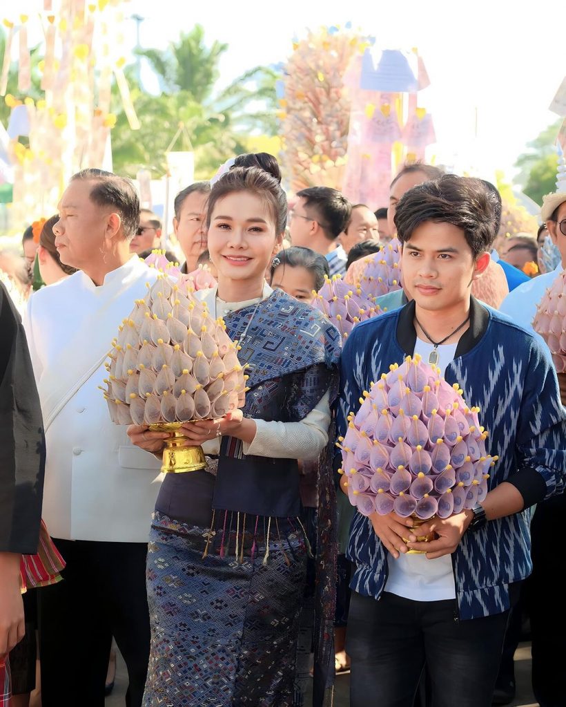 ยลโฉมความสวย ต่าย อรทัย ร่วมทอดกฐินเชื่อมสัมพันธ์ไทย-ลาว