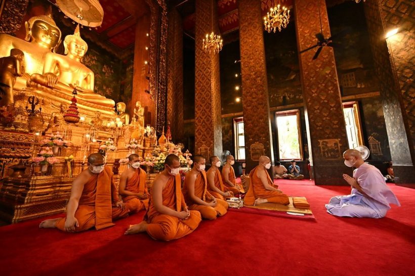 ว่าน ธนกฤต บวชศึกษาพระธรรม ฟางร่วมอนุโมทนาบุญ