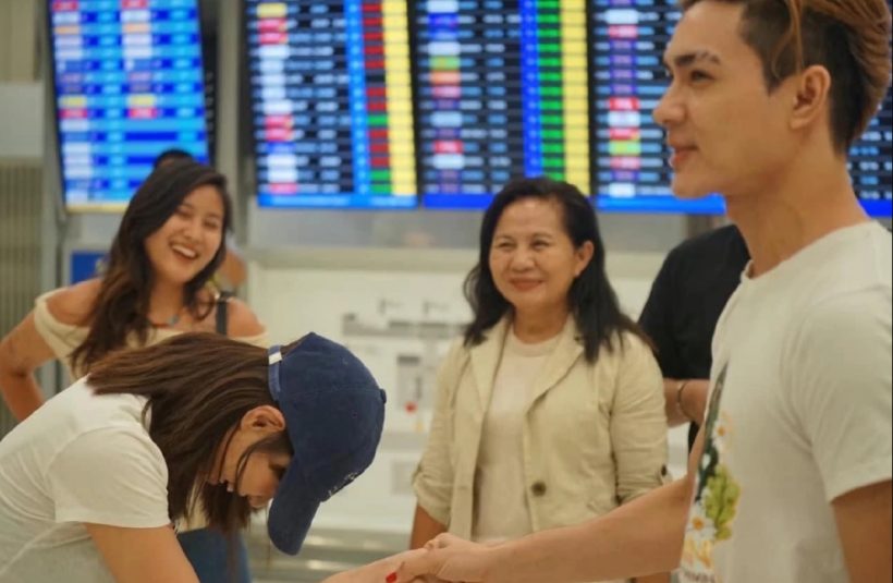 น้ำตาท่วม กามิน กลับเกาหลี แน็ก ชาลีและครอบครัวส่งถึงสนามบิน