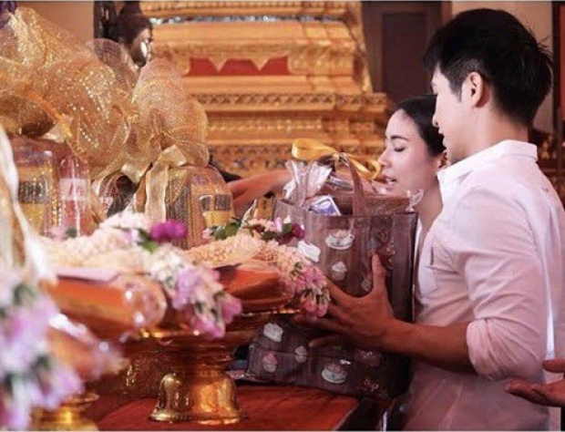 จุ๋ย วรัทยา ยกก๊วนนักแสดง กำไลมาศ ทำบุญวันเกิด ดีเจพุฒ ร่วมอวยพร