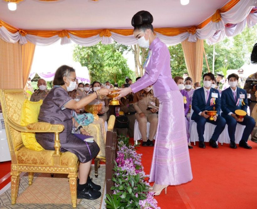  ดาราสาวปลื้ม ได้รับพระมหากรุณาธิคุณเข้าเฝ้ากรมสมเด็จพระเทพฯ