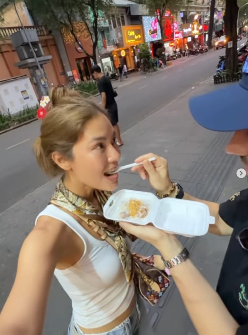 ดาราสาวดัง ทำชาวเน็ตปรบมือให้รัวๆ ปฏิเสธขนมจากแฟนเพื่อน