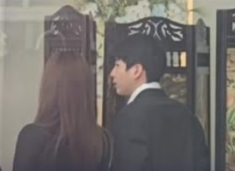 เปิดโมเมนต์ทัชใจแอฟ เคียงข้างนนกุล ไม่ห่าง หลังสูญเสียคุณแม่