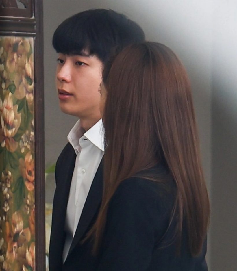 เปิดโมเมนต์ทัชใจแอฟ เคียงข้างนนกุล ไม่ห่าง หลังสูญเสียคุณแม่