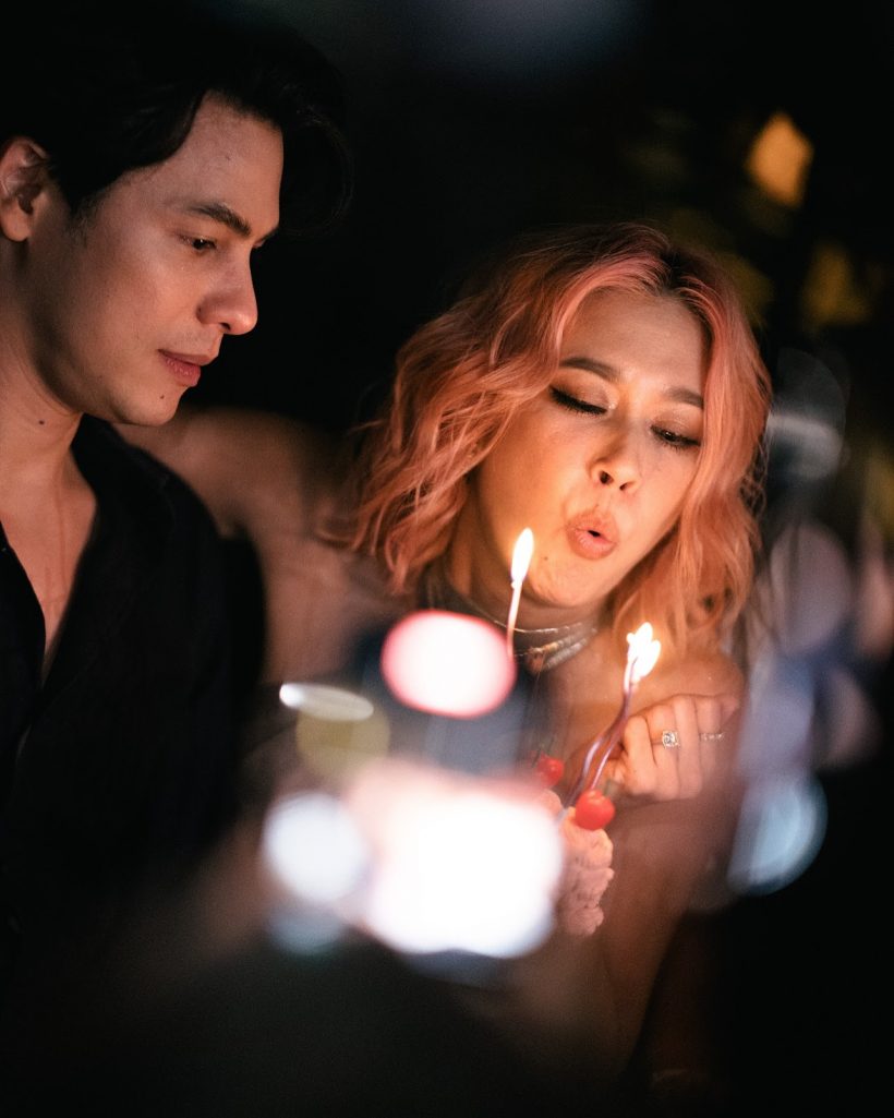 เอมี่ กลิ่นประทุม ปล่อยจอย! ฉลองวันเกิด อายุ 43 ปี