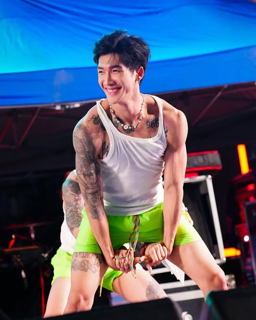 เเฟนๆเฮ! คู่จิ้นดังเลื่อนสถานะคบกันจริงเเล้วจ้า