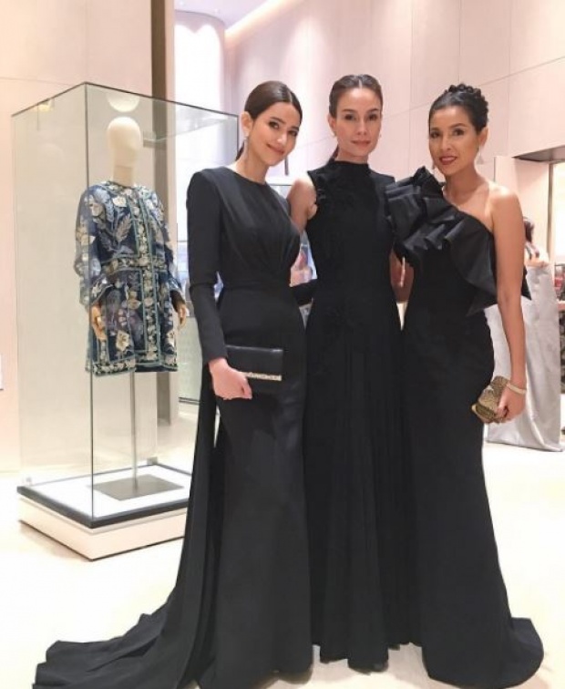 อลังการ!! ซุปตาร์-ไฮโซ ตบเท้าร่วมงาน Vogue Gala 2017 ในธีมผ้าไทย