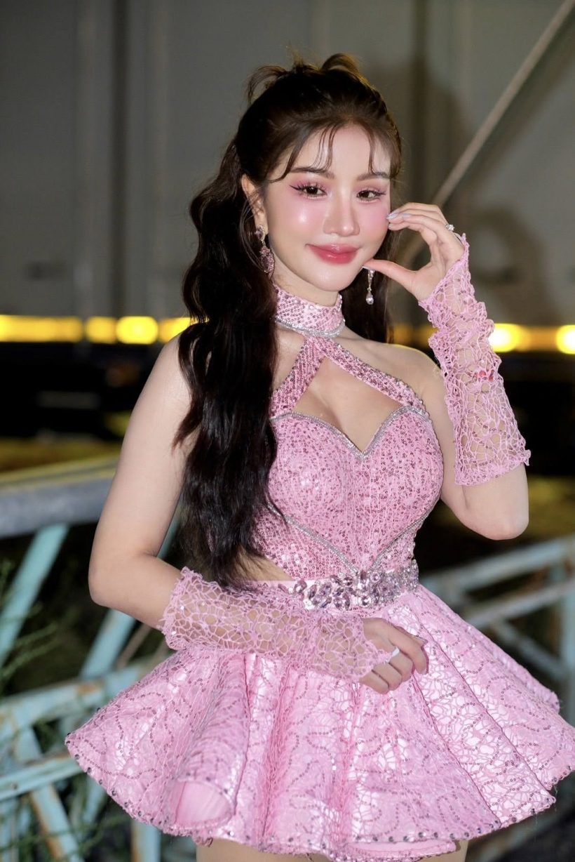 อึ้ง! หน้าใหม่ แพรวพราว แสงทอง เด็กลงมาก ราวกับคนละคน