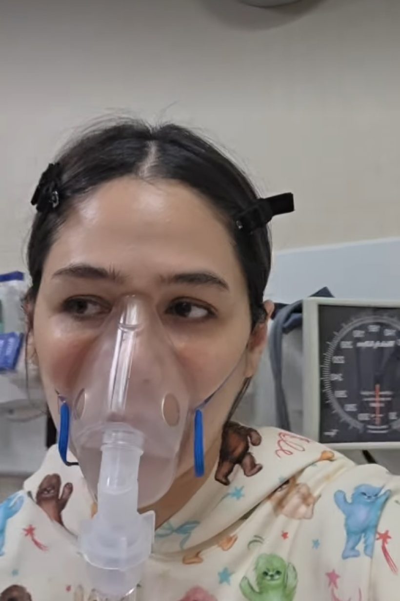 แห่สงสัย ชมพู่ อารยา เป็นอะไร? ลูกชายนั่งอยู่ด้วยไม่ห่าง