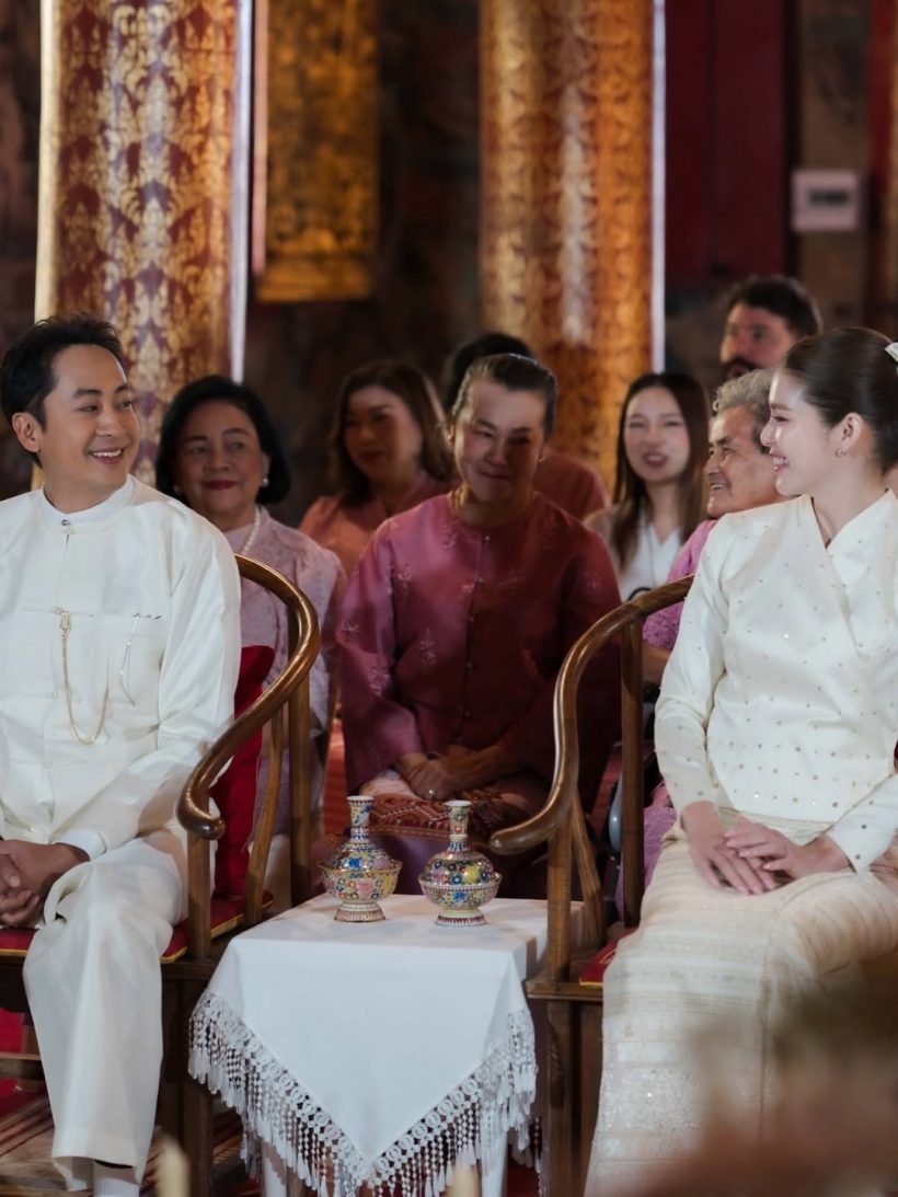 คู่รักดาราควงเเขนทำบุญชื่นมื่น เพื่อนๆในวงการแห่ยินดี