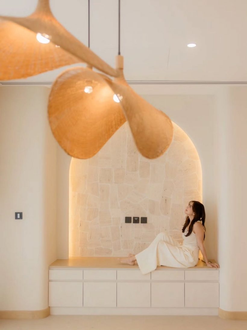 วาสนาดาราสาวดัง สามียกบ้านหรูหลังใหม่ เป็นของขวัญ