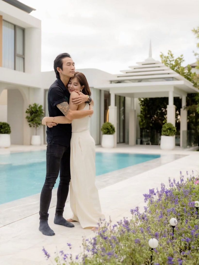 วาสนาดาราสาวดัง สามียกบ้านหรูหลังใหม่ เป็นของขวัญ