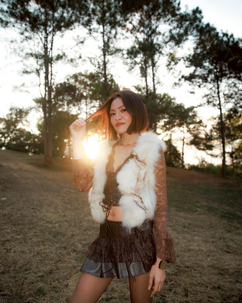 นักร้องสาวฟาดเดือด! แช่งคนโกงเลือกตั้งขอให้ล่มจม