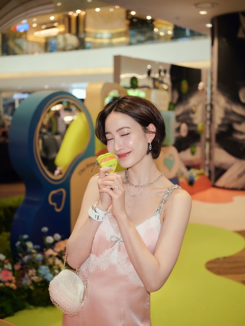 เพื่อนรักร่วมช่องโผล่ยินดีธุรกิจใหม่ เบลล่า ตอกย้ำมิตรภาพมั่นคง