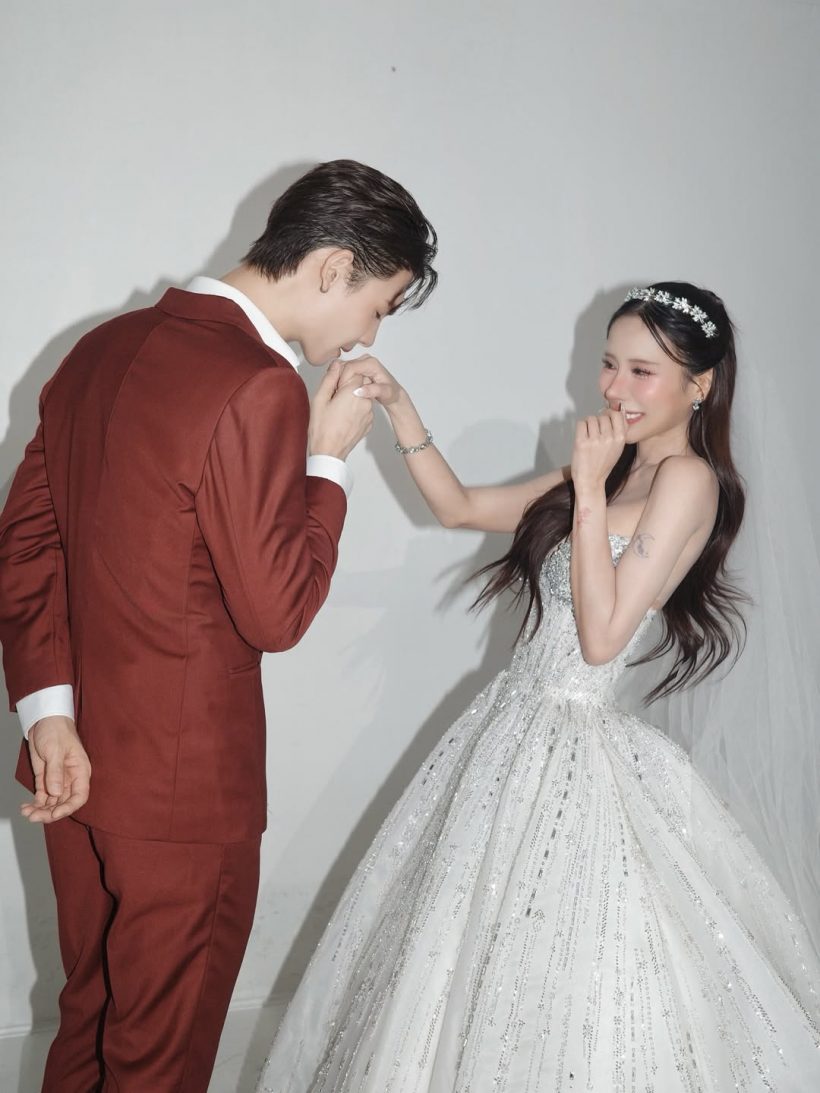พระเอกฮอต ควงแฟนสาวเข้าพิธีวิวาห์ สวยหล่อออร่าพุ่ง