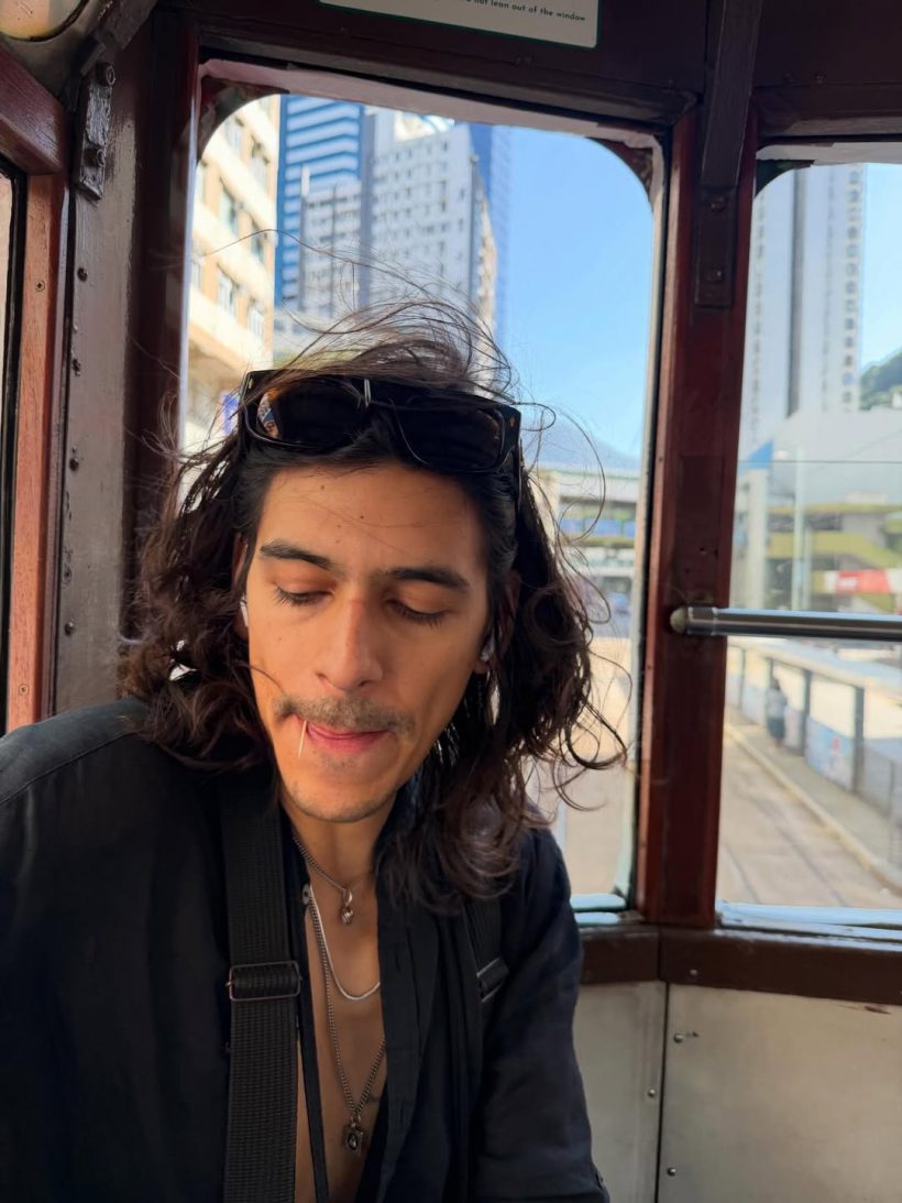 นางเอกดังหัวใจอินเตอร์ แฮปปี้รักหนุ่มต่างชาติ