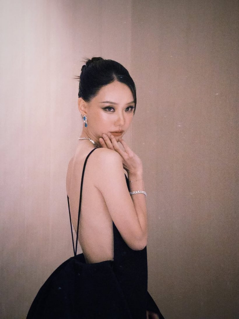 นางเอกดังหัวใจอินเตอร์ แฮปปี้รักหนุ่มต่างชาติ