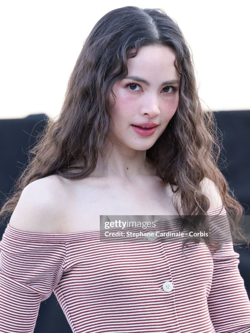 ส่องลุคสวย ญาญ่า อุรัสยา เเฟชั่นวีคปีนี้ไม่ต้องเเบกชุดเเล้ว