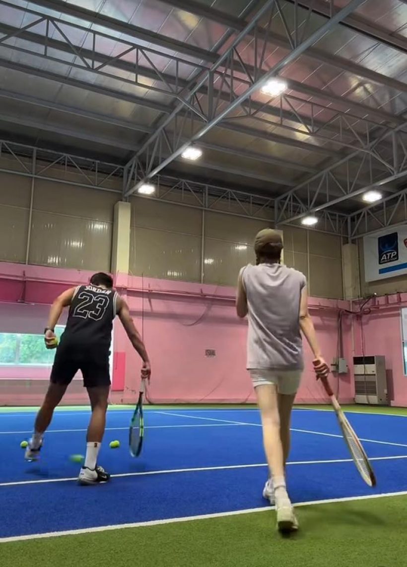 หายคิดถึง!เจนี่มิกกี้เล่นเทนนิสกับน้องโนล่า โมเมนต์นี้สุดอบอุ่น